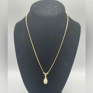 VINTAGE CHRISTIAN DIOR FAUX PEARL CRYSTAL PENDANT GOLD TONE NECKLACE